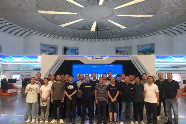 兴绿园林公司开展交通安全宣传教育基地专项培训
