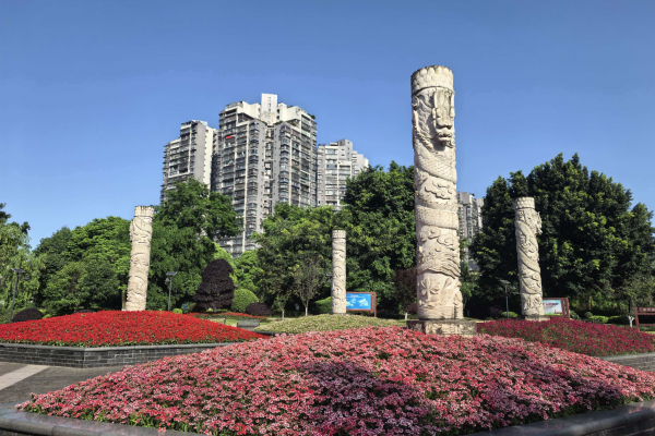 春和景明正当时，兴绿园林抢抓护绿“黄金期”